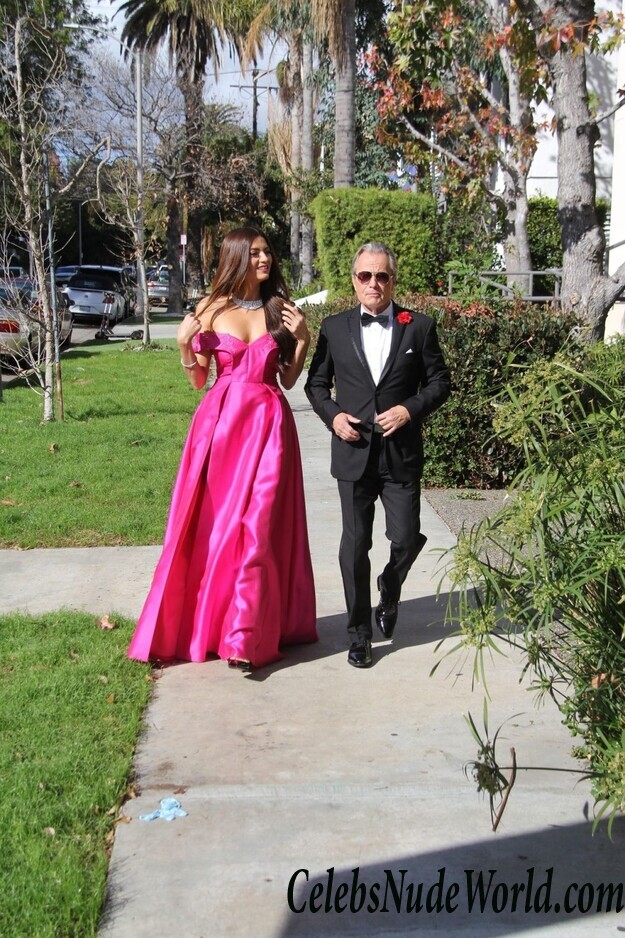 Blanca Blanco Cleavage 54474