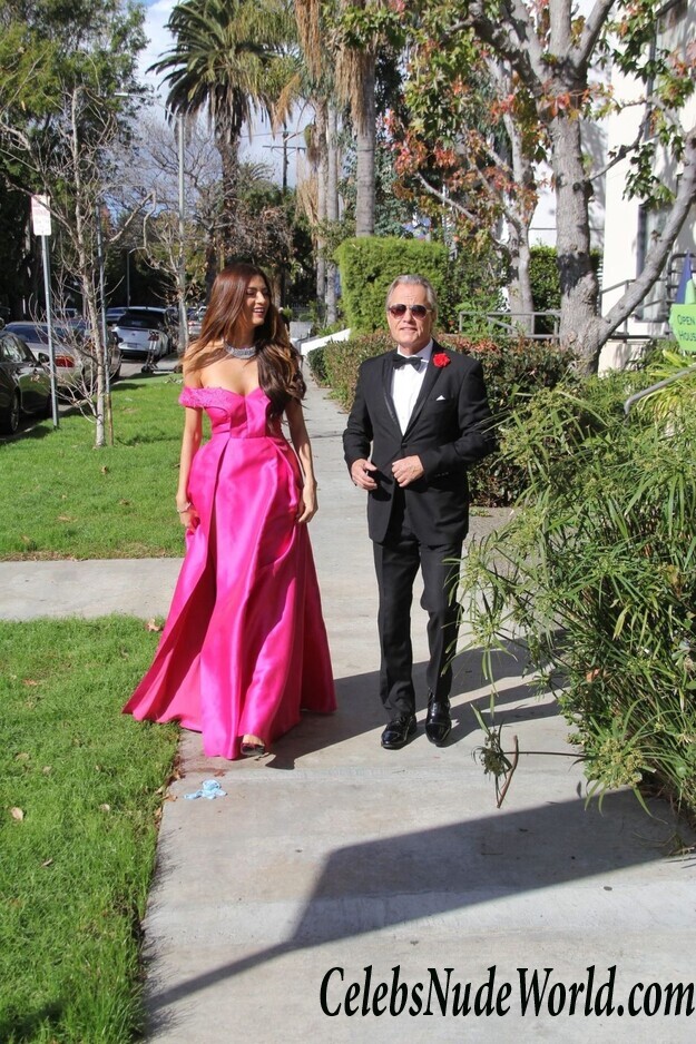 Blanca Blanco Cleavage 54479