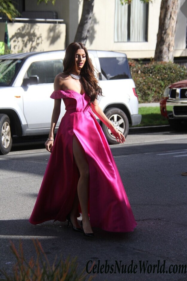 Blanca Blanco Cleavage 54494