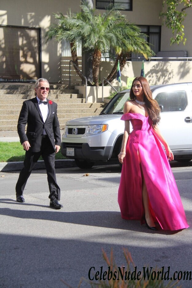 Blanca Blanco Cleavage 54497