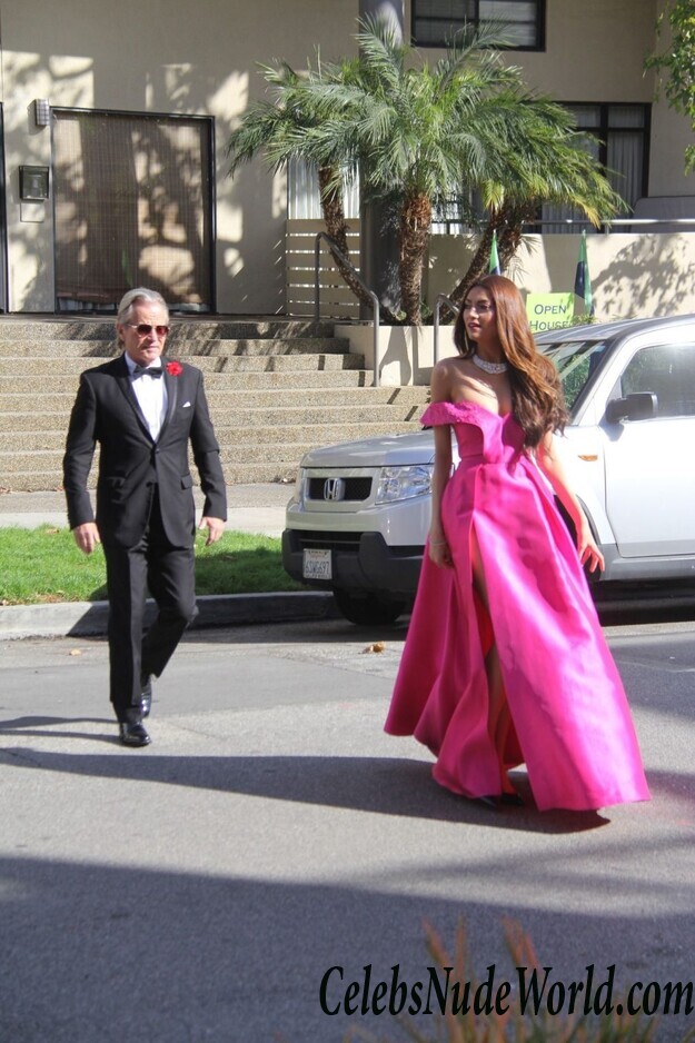 Blanca Blanco Cleavage 54498