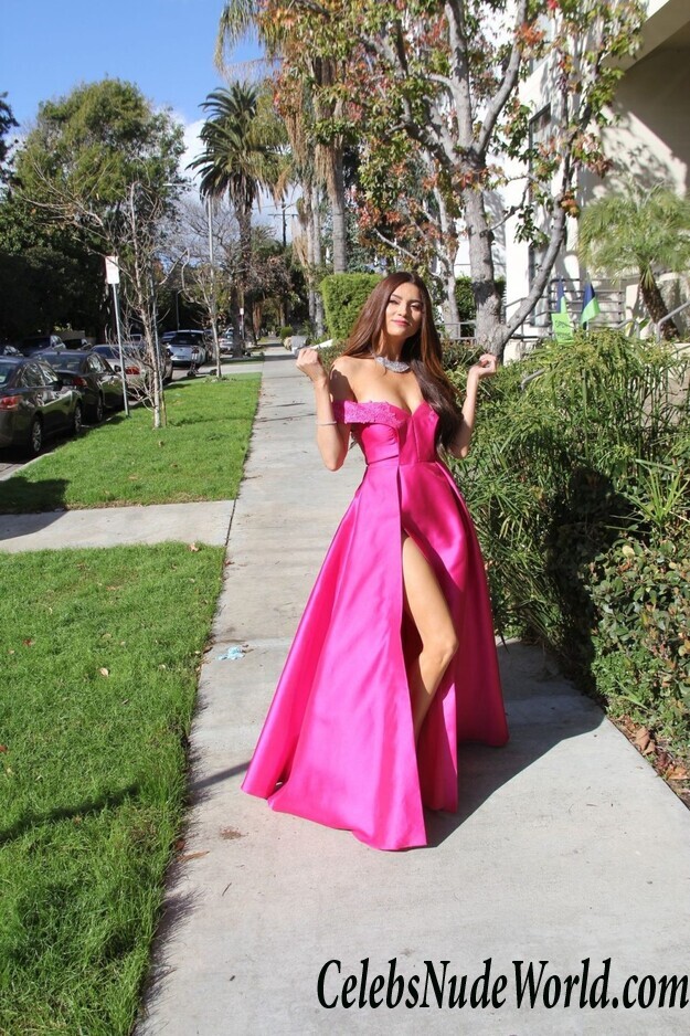 Blanca Blanco Cleavage 54552