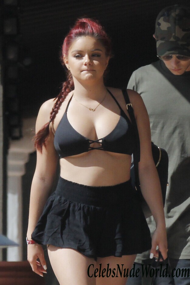 Ariel winter hot nude
