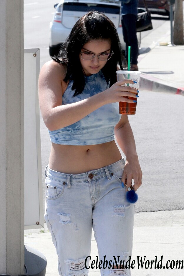 Ariel Winter: Annoyed And Incredibly Busty 54743