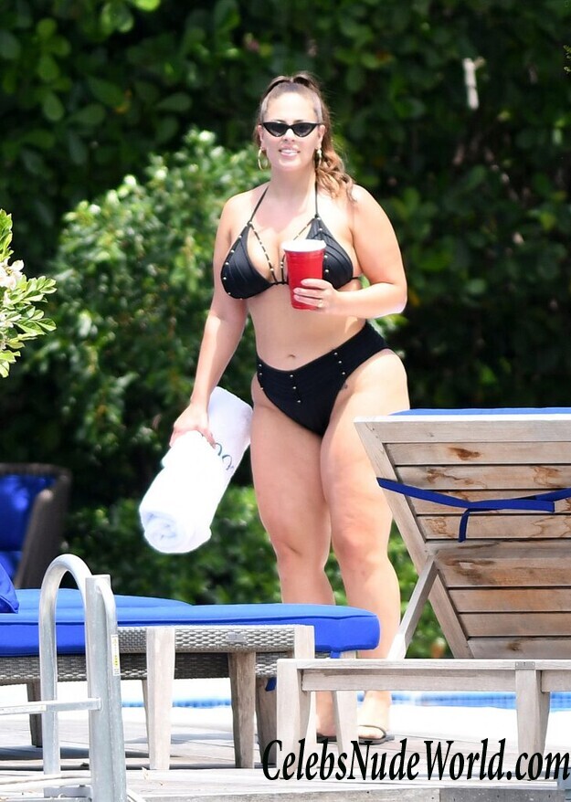 Ashley Graham Sexy 54902