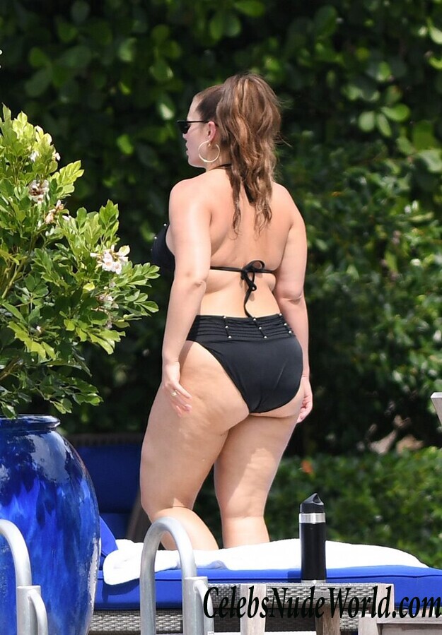 Ashley Graham Sexy 54910