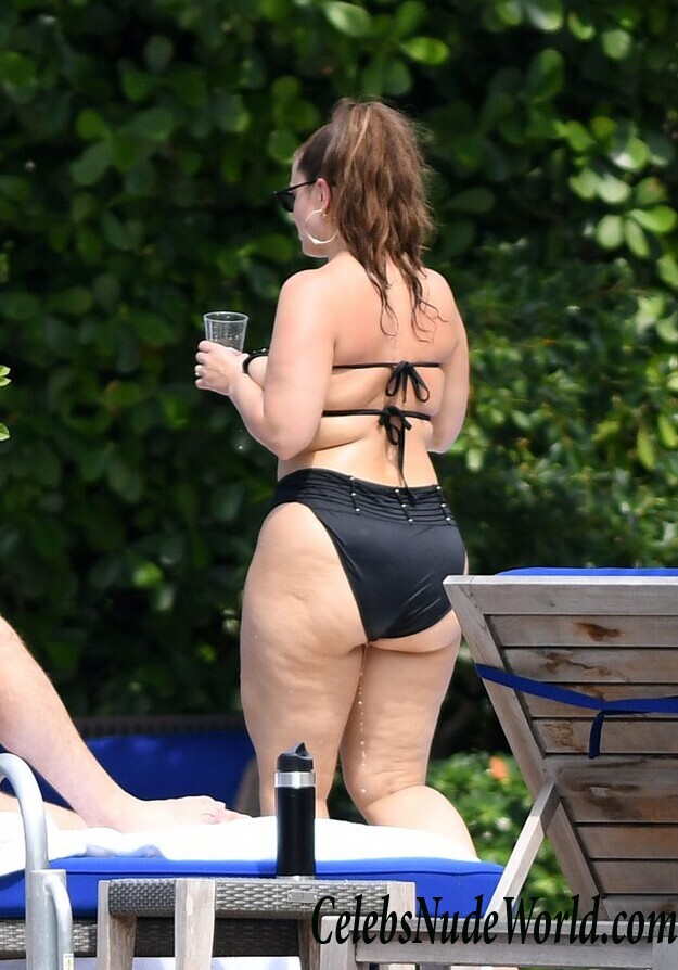 Ashley Graham Sexy 54923