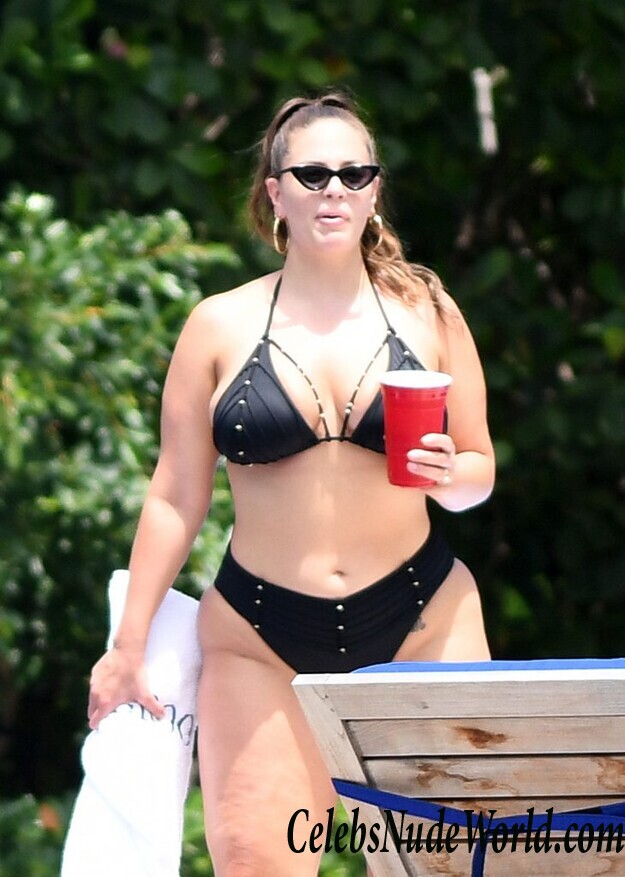 Ashley Graham Sexy 54942