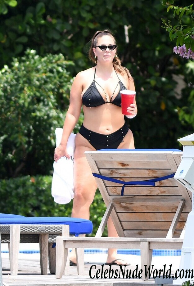 Ashley Graham Sexy 54943