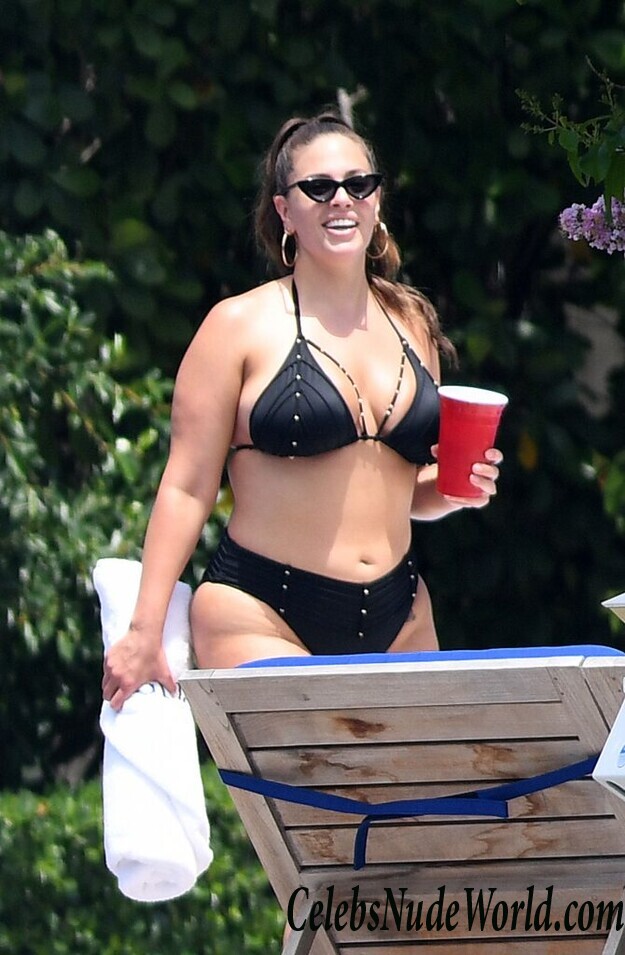 Ashley Graham Sexy 54946