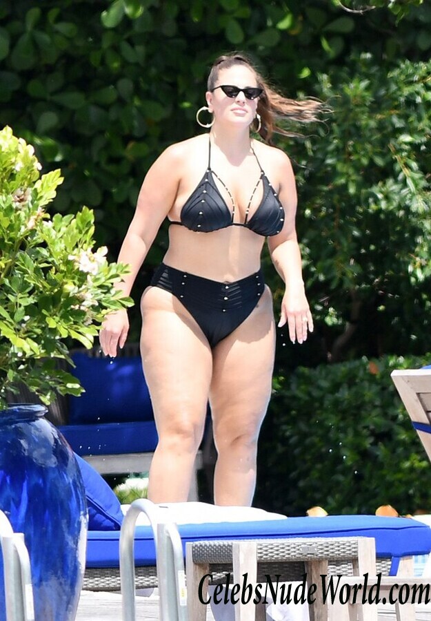 Ashley Graham Sexy 54951