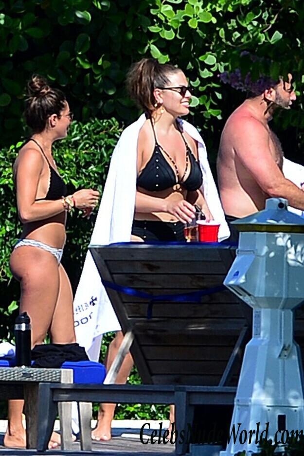 Ashley Graham Sexy 54952