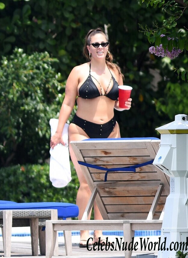 Ashley Graham Sexy 54954