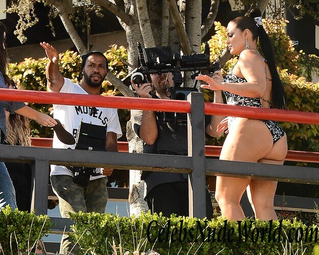 Ashley Graham Sexy Backstage Photos 55213