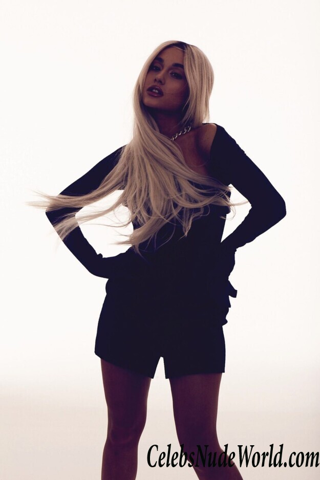 Ariana Grande Hot 55257