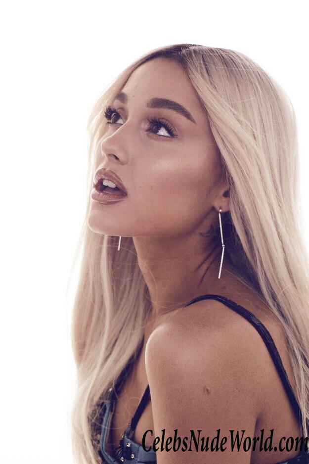 Ariana Grande Hot 55300