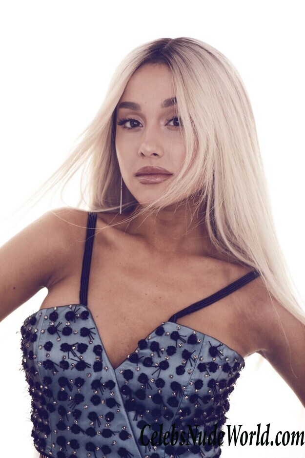 Ariana Grande Hot 55328