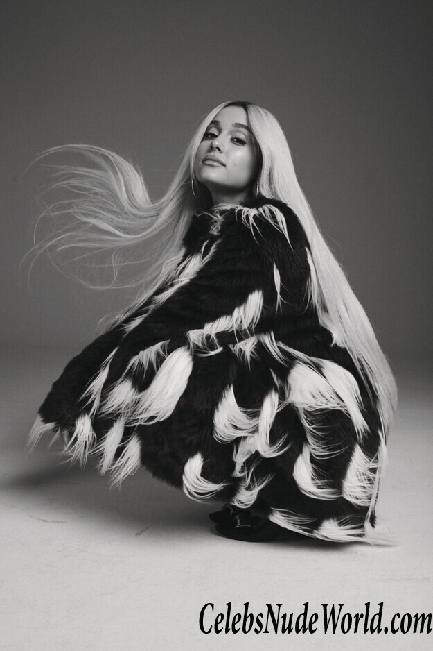 Ariana Grande Hot 55337