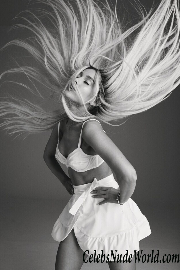 Ariana Grande Hot 55374