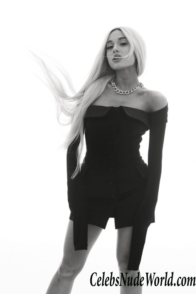 Ariana Grande Hot 55421