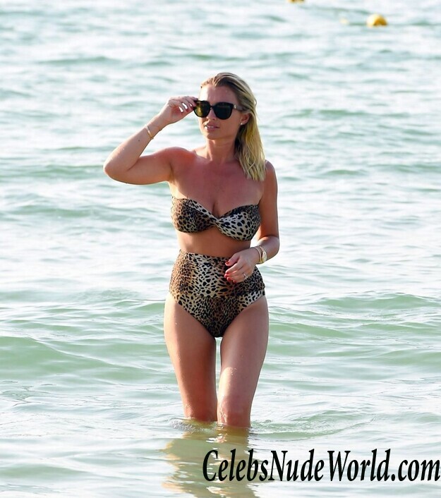 Billie Faiers Bikini 55742