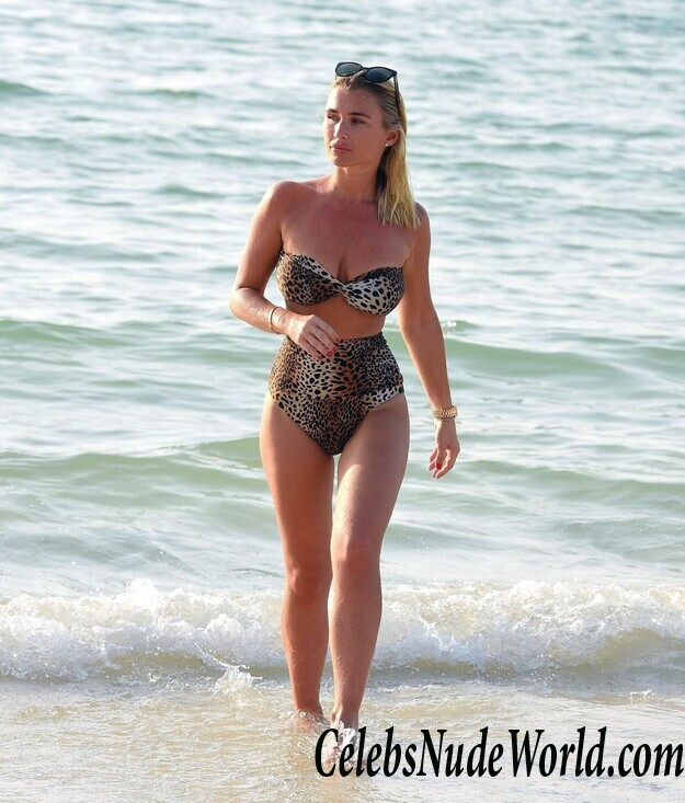 Billie Faiers Bikini 55746