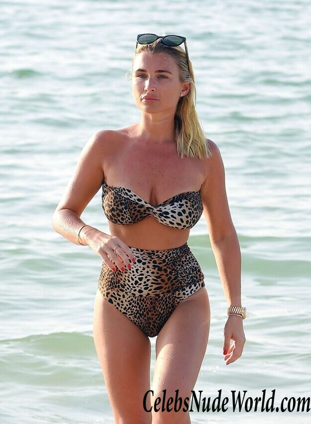 Billie Faiers Bikini 55757