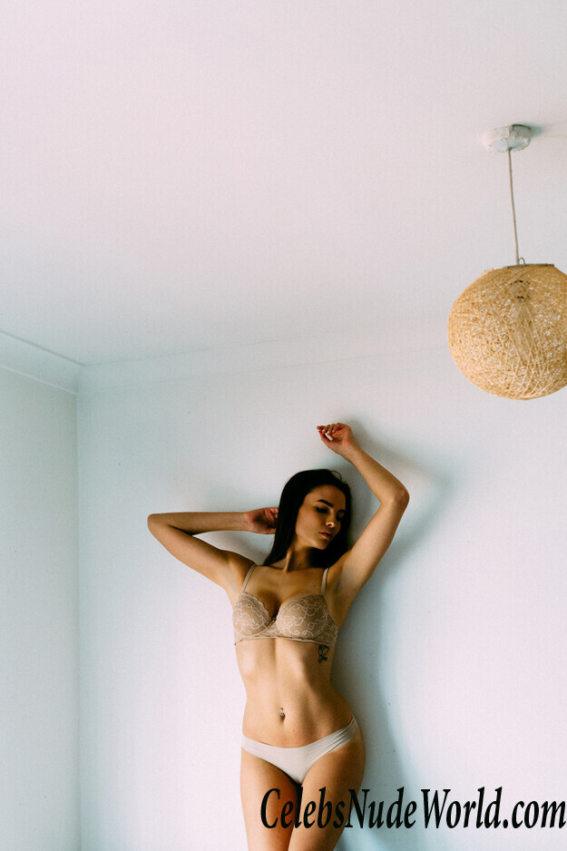 Becky Adams Sexy Photos 55821