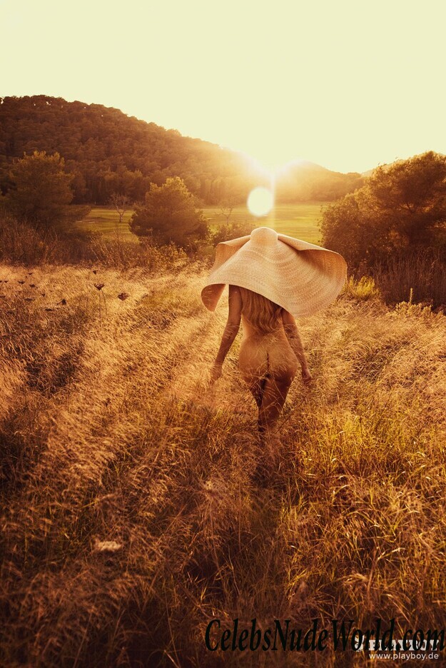 Bonnie Strange Sexy 55853