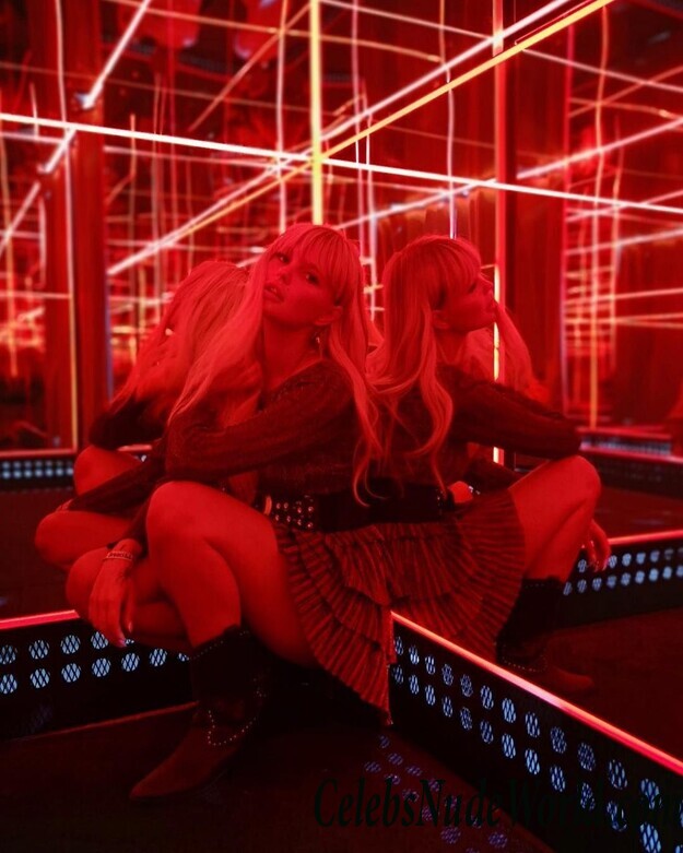 Bonnie Strange Sexy 55856