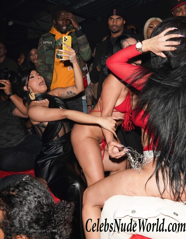 Cardi B Cleavage 56862