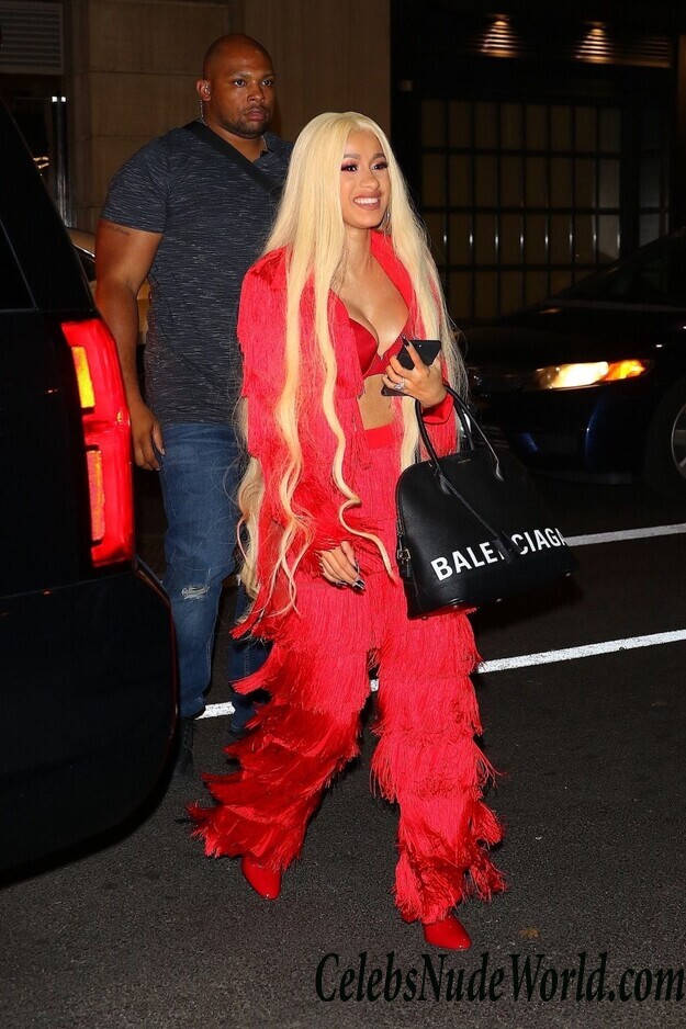 Cardi B Cleavage 56869