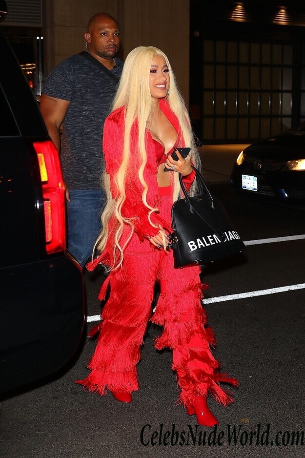 Cardi B Cleavage 56872