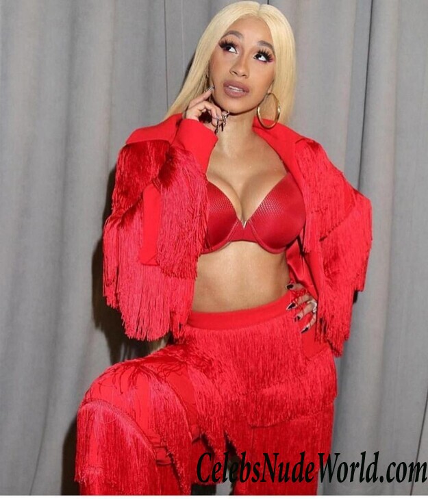 Cardi B Cleavage 56876