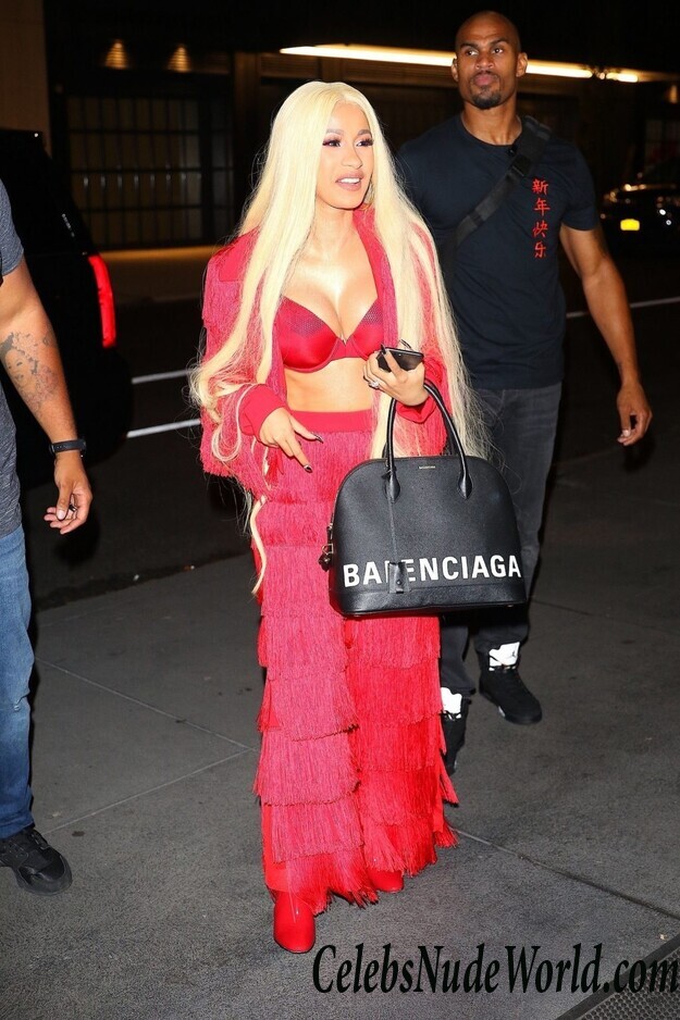 Cardi B Cleavage 56878