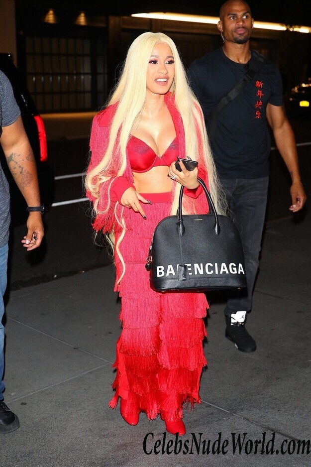 Cardi B Cleavage 56879