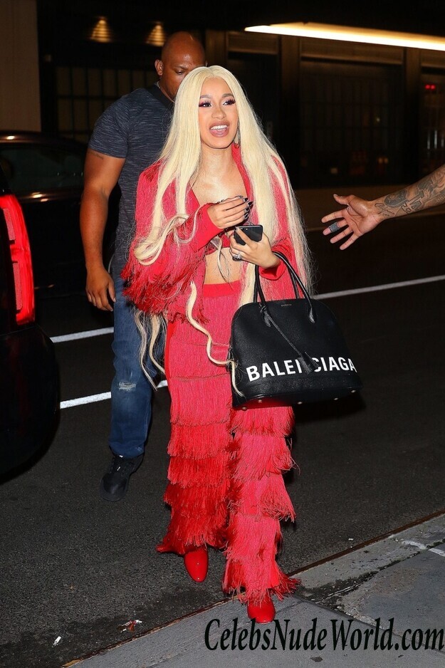 Cardi B Cleavage 56886