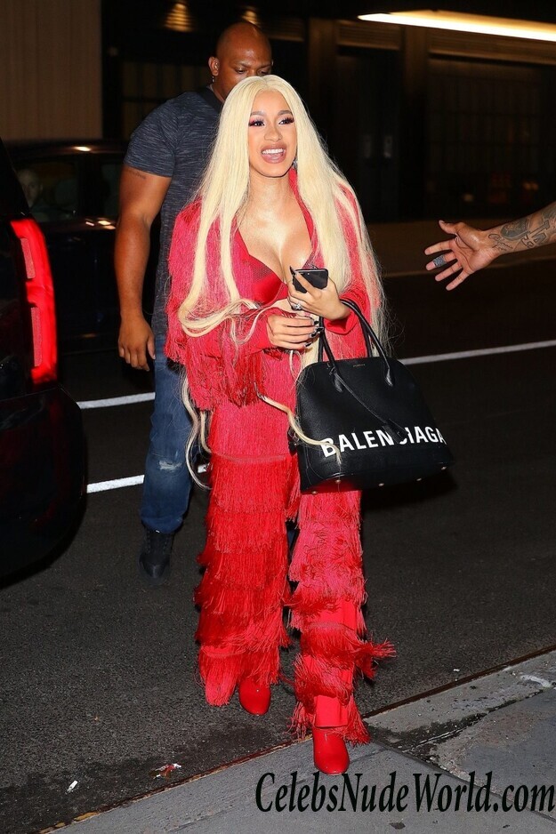 Cardi B Cleavage 56888