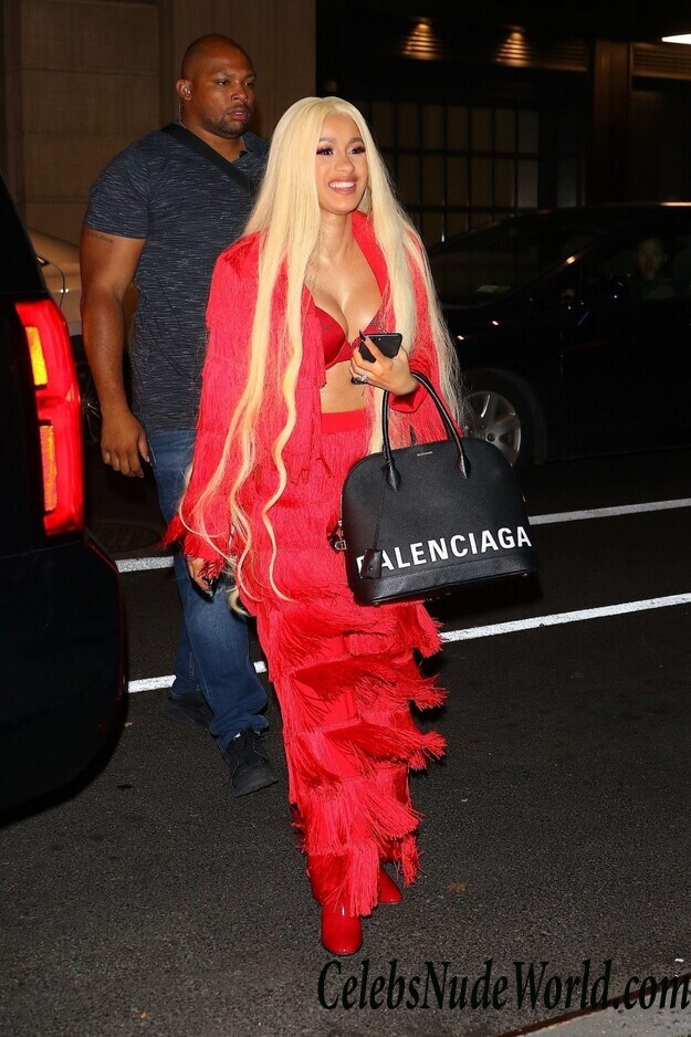 Cardi B Cleavage 56889