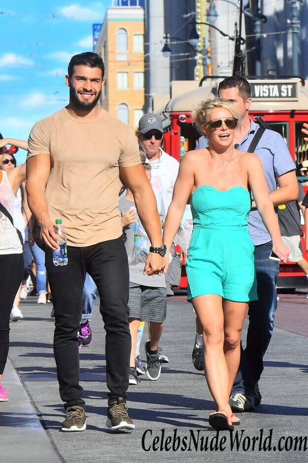 Britney Spears Sexy 57561