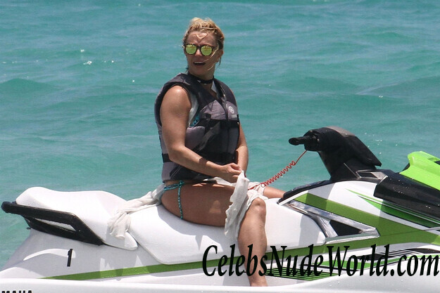 Britney Spears Sexy 57597