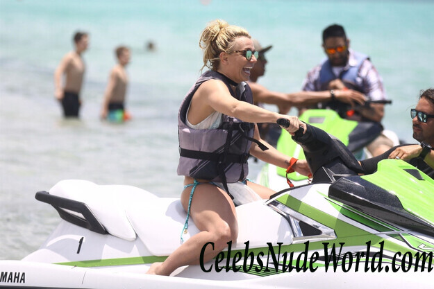 Britney Spears Sexy 57601