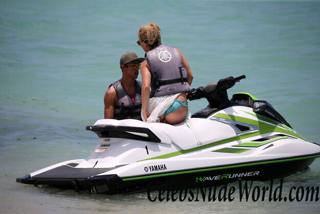 Britney Spears Sexy 57613