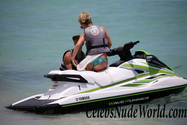 Britney Spears Sexy 57617