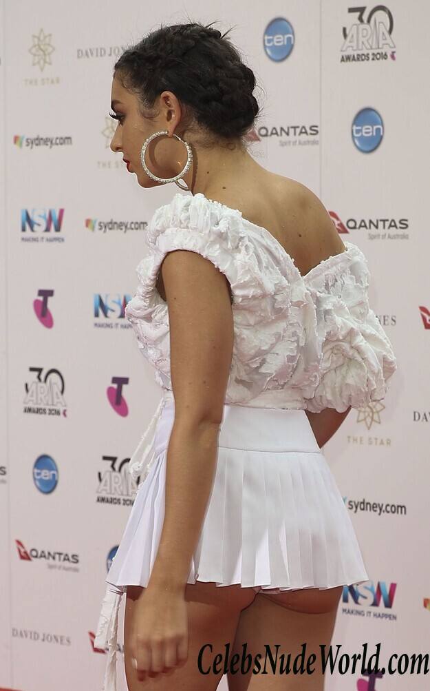 Charli XCX Sexy Photos 57736