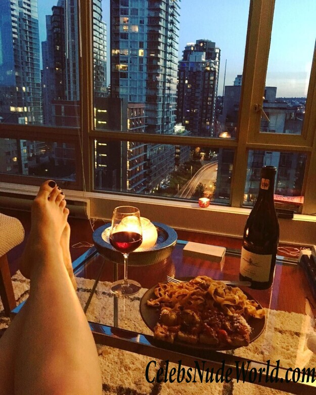 Brittany Curran Hot 59022