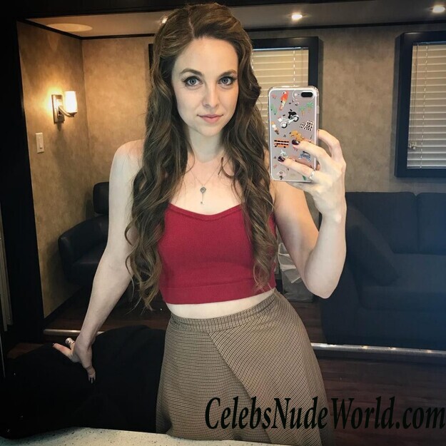 Brittany Curran Hot 59041