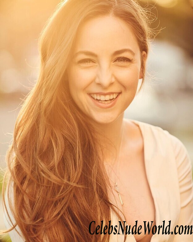 Brittany Curran Hot 59044