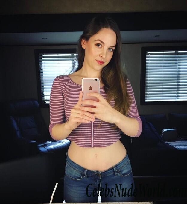 Brittany Curran Hot 59054