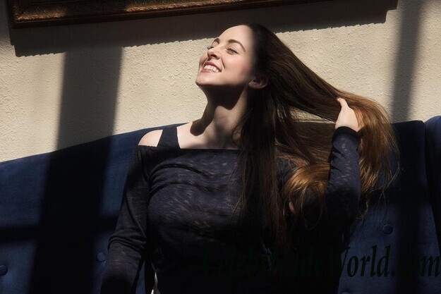 Brittany Curran Hot 59064